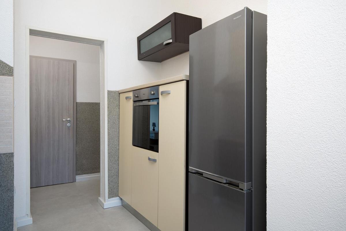 Apartment Aston Pula Exterior photo